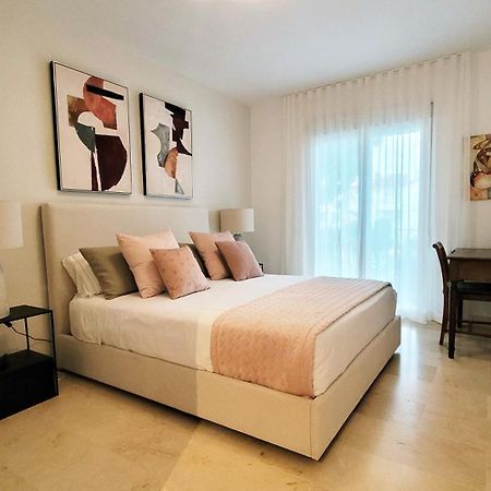 Apartment In El Presidente Beach Side New Golden Mile เอสเตโปนา ภายนอก รูปภาพ