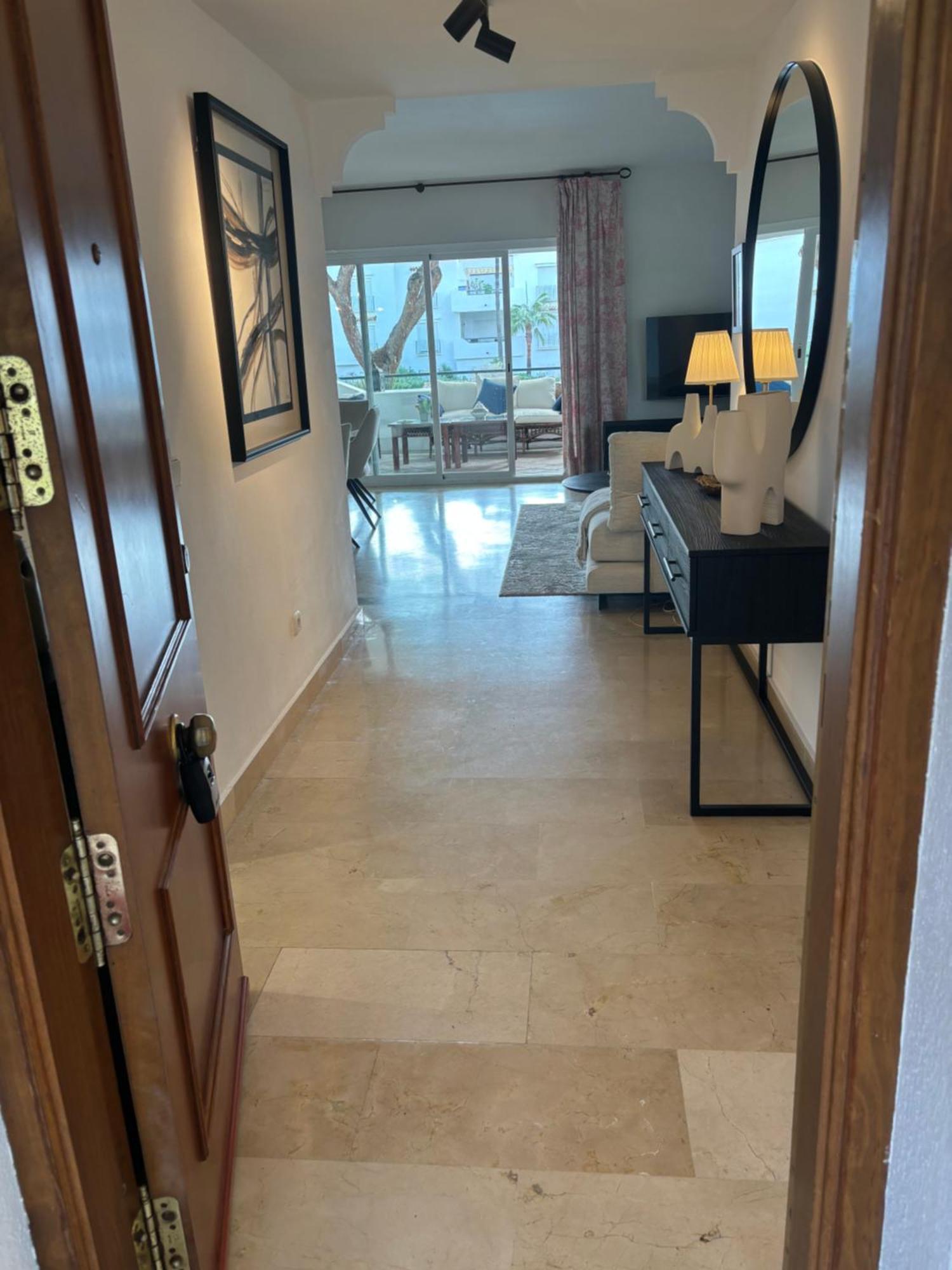 Apartment In El Presidente Beach Side New Golden Mile เอสเตโปนา ภายนอก รูปภาพ