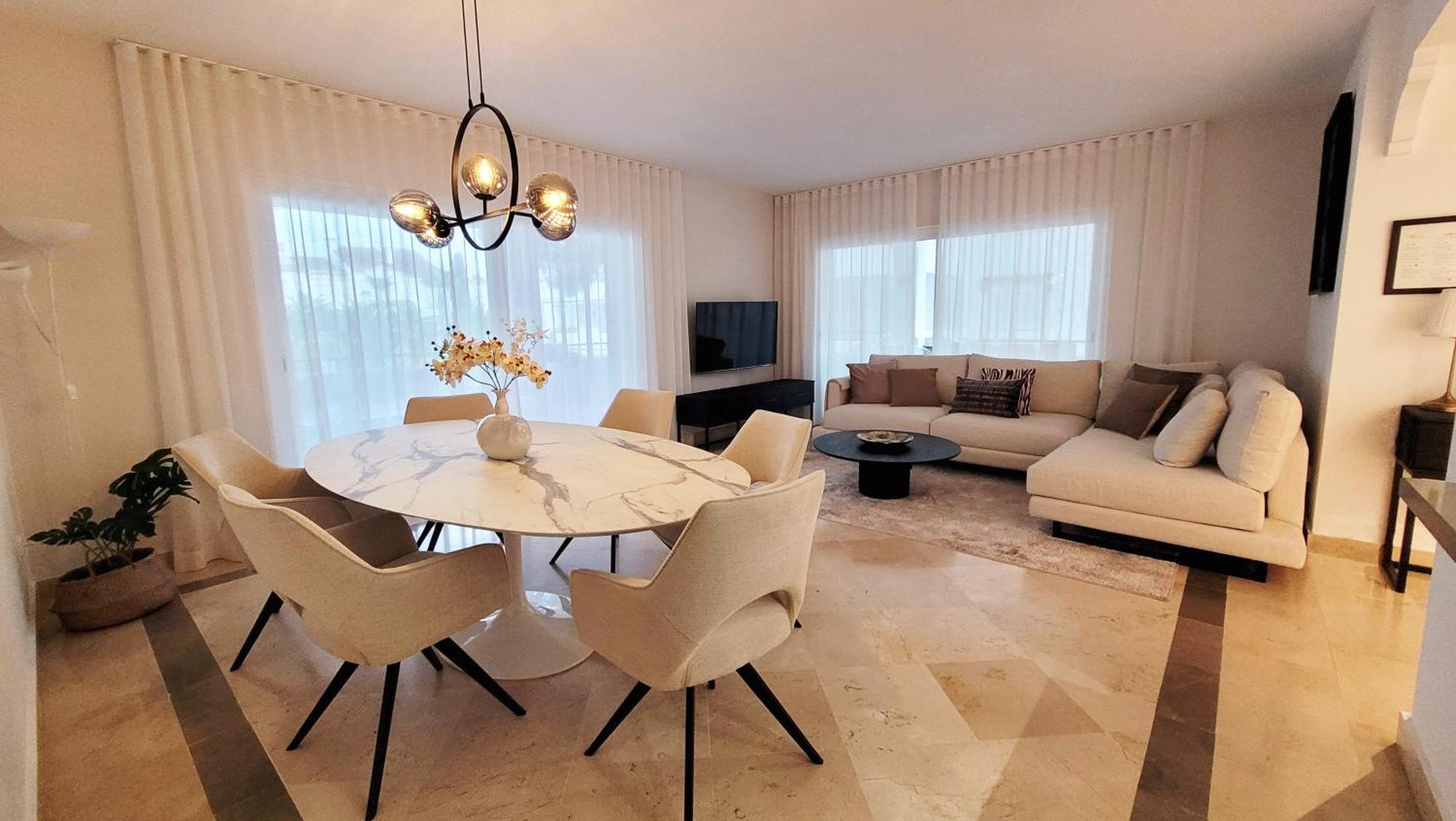 Apartment In El Presidente Beach Side New Golden Mile เอสเตโปนา ภายนอก รูปภาพ