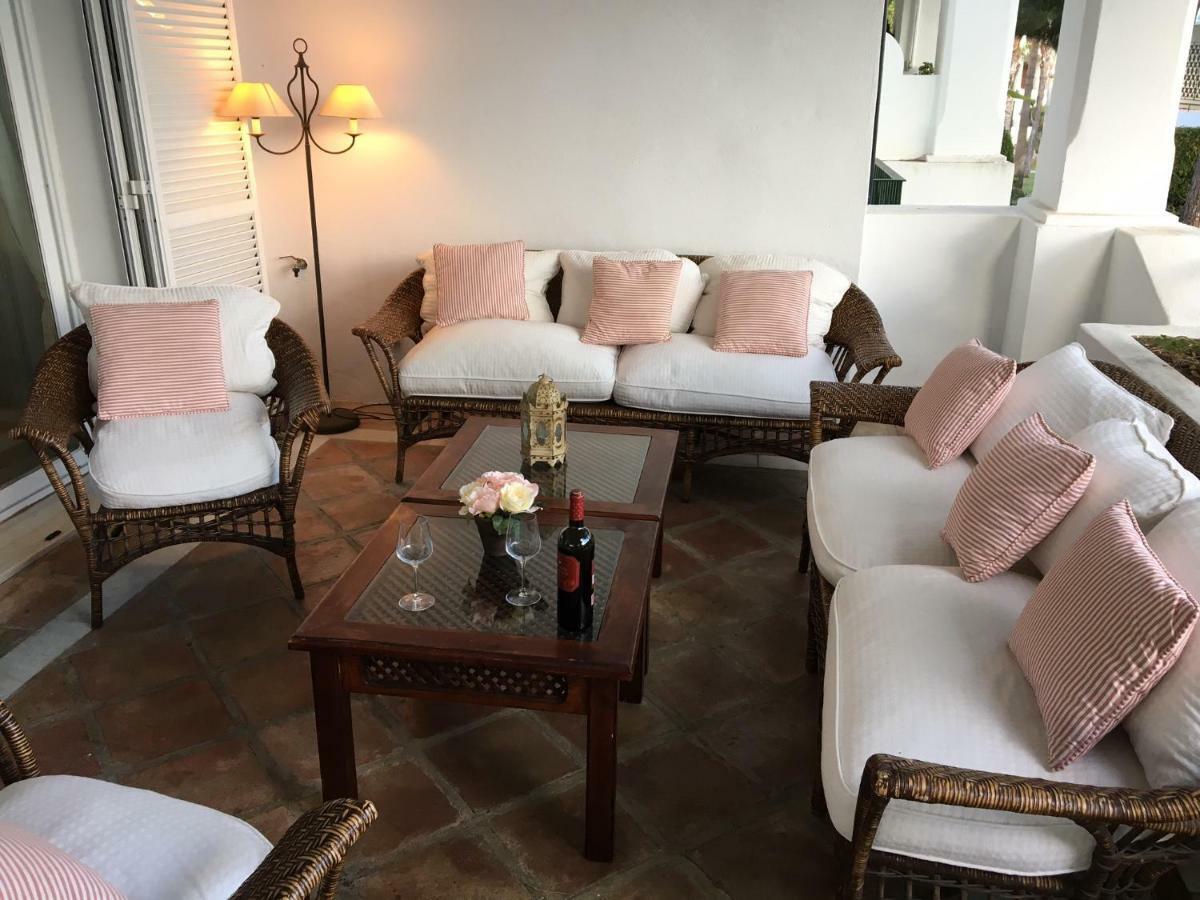 Apartment In El Presidente Beach Side New Golden Mile เอสเตโปนา ภายนอก รูปภาพ